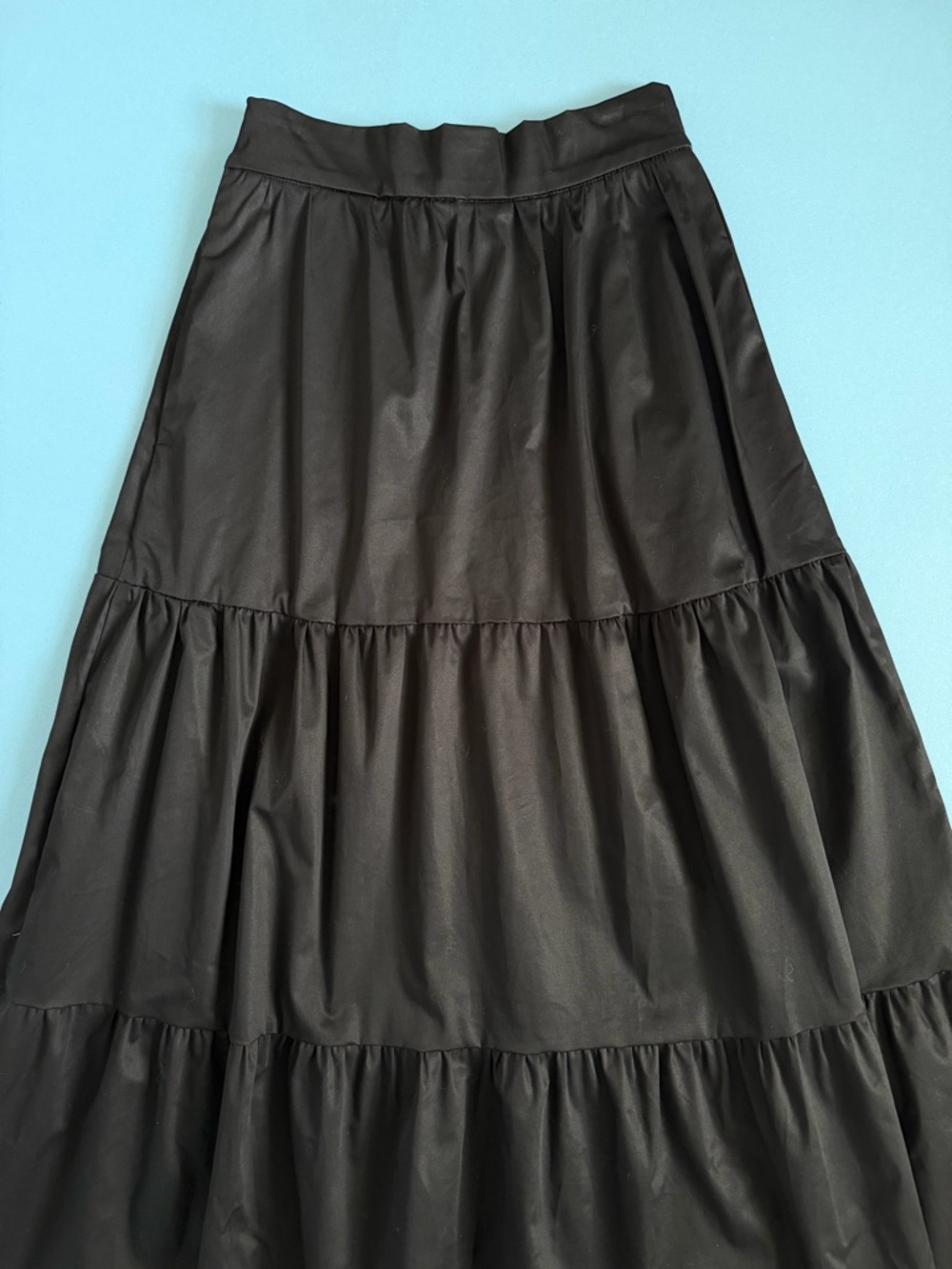 Pearl Pagoda Tiered Black Preppy Maxi Skirt - Picture 4 of 6